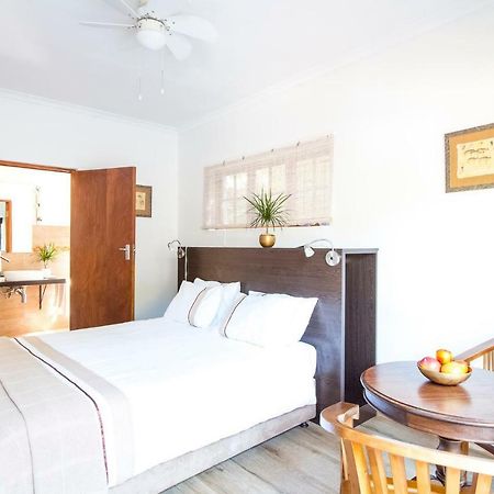 Private Room In Ambiente Guest House Knysna Ngoại thất bức ảnh