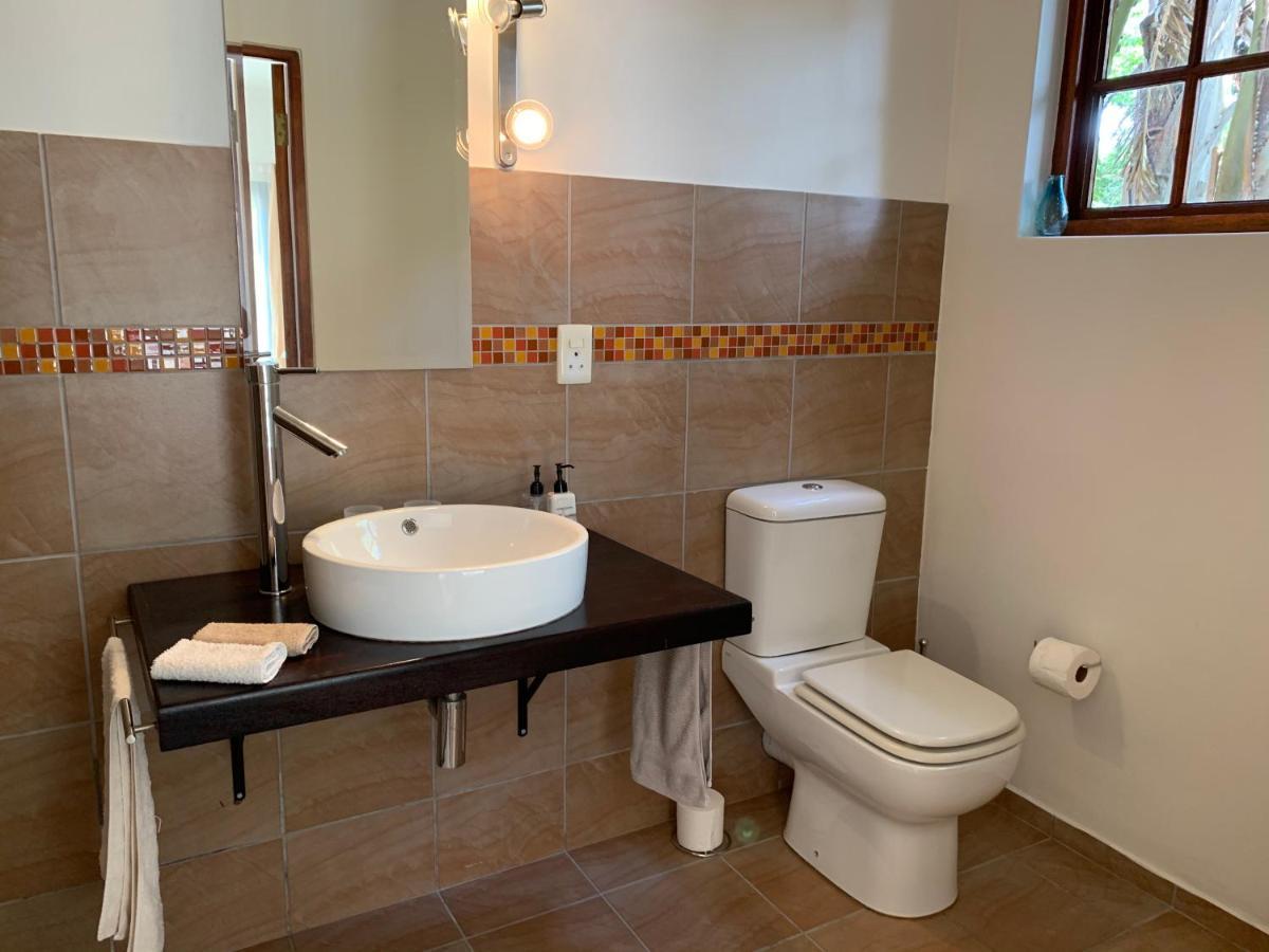 Private Room In Ambiente Guest House Knysna Ngoại thất bức ảnh